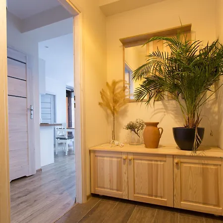 شقة U Kaski نوفه تارخ